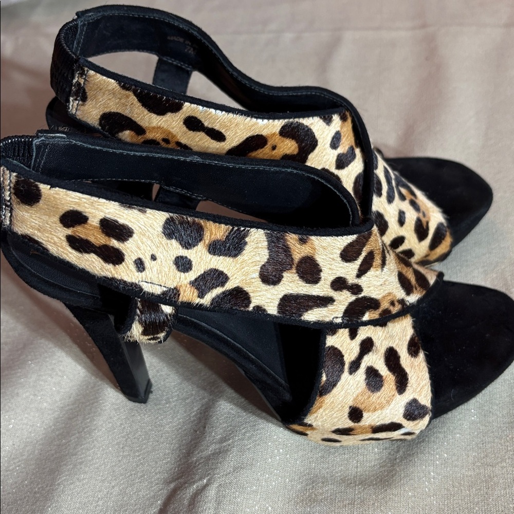 Diane Von Furstenberg Zia Cheetah Heels Calf Hair Criss Cross Slingback - sz 7 🌟 - Picture 7 of 8